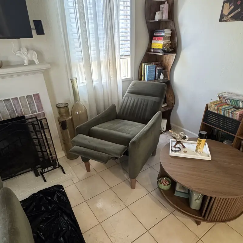 Living room set after deep cleaning in San Mateo